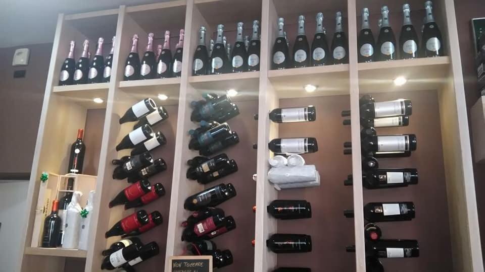 レンデ Le Donne Di Giannino Bed & Breakfast エクステリア 写真
